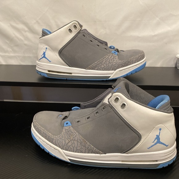 Size 9.5 - Jordan‎ As You Go Cool Grey University Blue main image 9